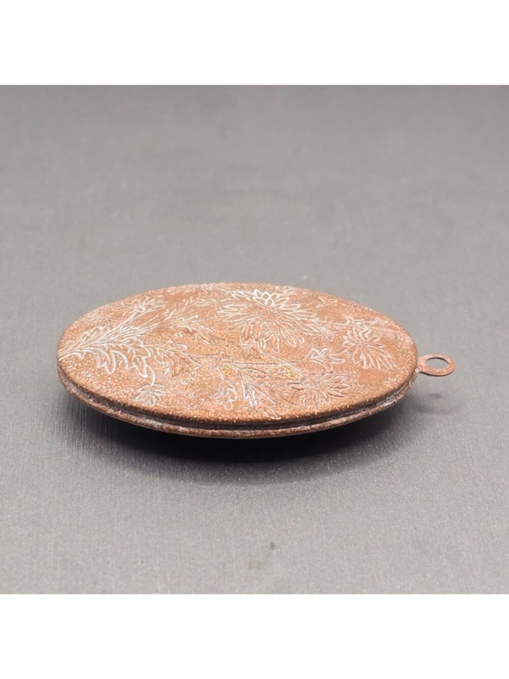 VTG Floral Engraved Oval Locket Pendant 1 5/8" Copper Alloy Art Nouveau Revival - Picture 7 of 10